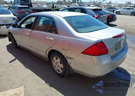 2006 Honda Accord 2.4 Lx z USA, uszkodzony, nr VIN 3HGCM56456G711479